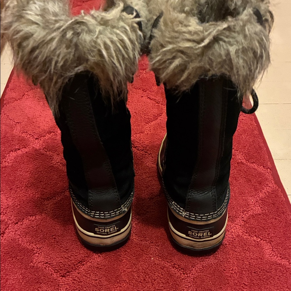 Sorel Joan of Arc suede black boots